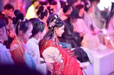 射洪汉服模特兼职(想做汉服模特去哪里找)