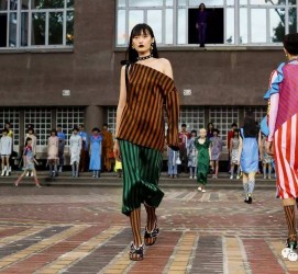 射洪广西民族大学兼职模特李琳(2022年即将升为公办的大学)