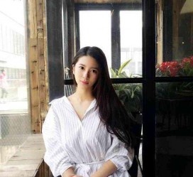 射洪女友兼职模特的小说(女友兼职模特的小说保举)
