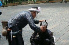 射洪欲带老伴游遍中国(带着老伴去旅游)
