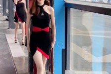 射洪女孩为挣钱在学校兼职当模特的简单介绍