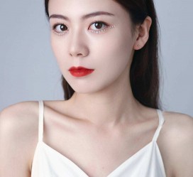 射洪兼职模特要打点模卡吗(兼职做模特要交钱拍模卡)