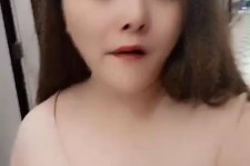 射洪美院系花兼职死商务模特(美院系花兼职商务模特第2部一边看球一边玩)
