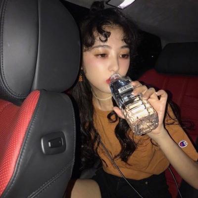 射洪伴游玩耍享受异国风情的美妙光阴