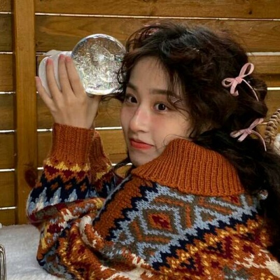 射洪伴游女生郑晓涵的资料