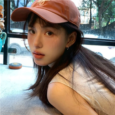 射洪伴游女生杨梦研的资料