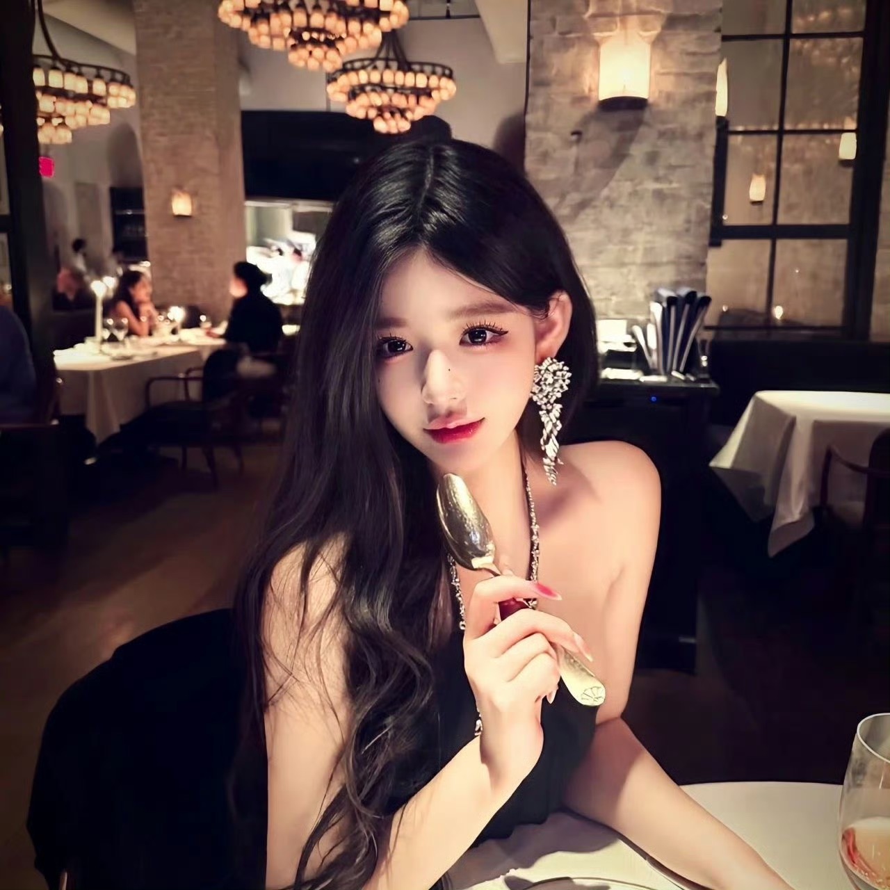 射洪伴游女生蓝盈盈的资料