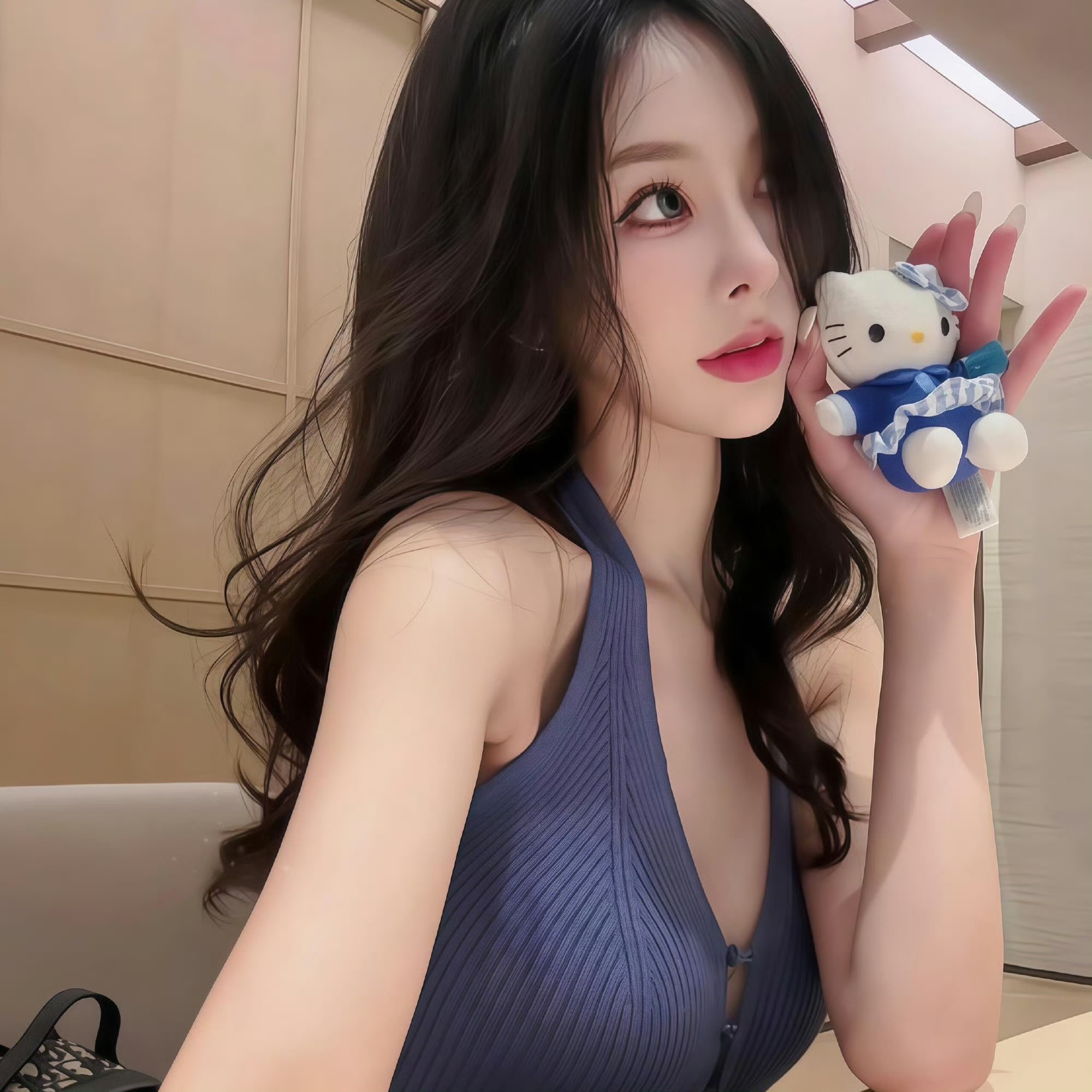 射洪伴游女生鹿小婷的资料