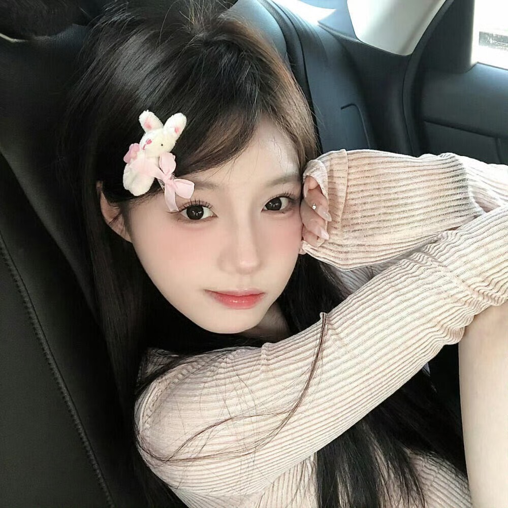 射洪伴游女生沈欣白的资料