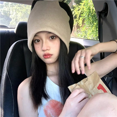射洪伴游女生乙傲薇的资料